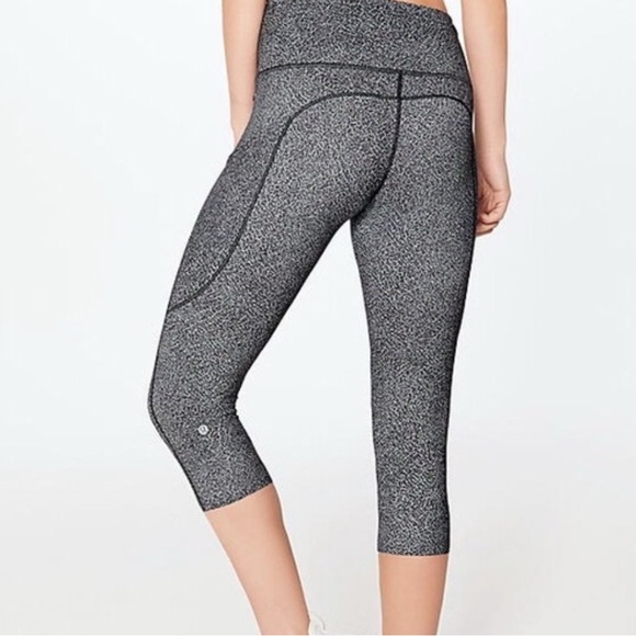 Lululemon Fast & Free Crop II Nulux 19" Leggings Running Athletic High Rise 8 - Picture 3 of 4